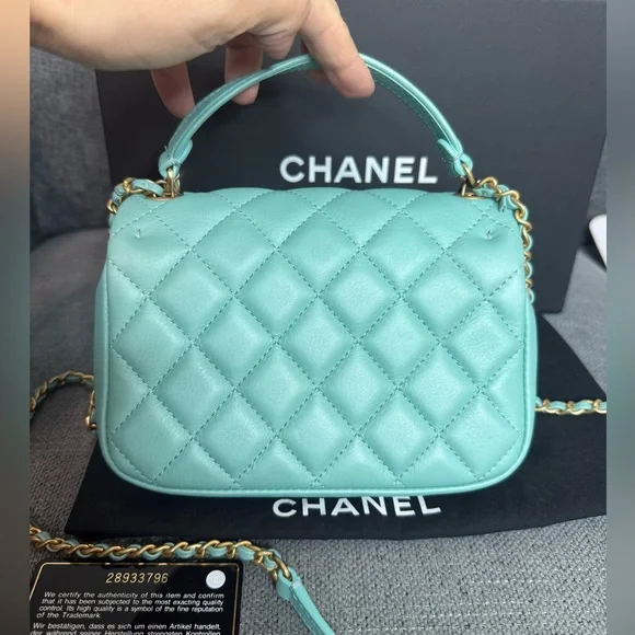 CHANEL CC flap bag pearly turquoise - Picture 6 of 10